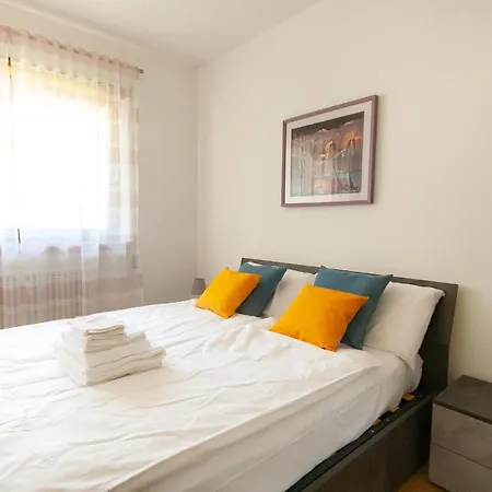 Tranquillo Bilocale Vicino Al Centro Storico Bozen