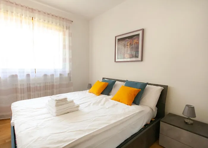 Tranquillo Bilocale Vicino Al Centro Storico Больцано